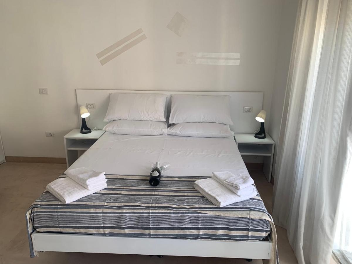 La Piazza Beb Bed and Breakfast Tropea Exteriör bild
