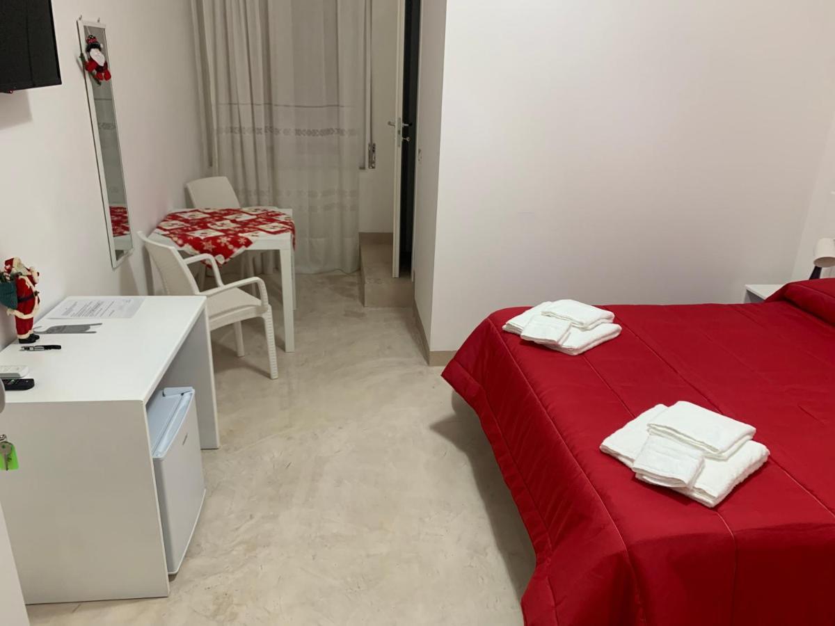 La Piazza Beb Bed and Breakfast Tropea Exteriör bild