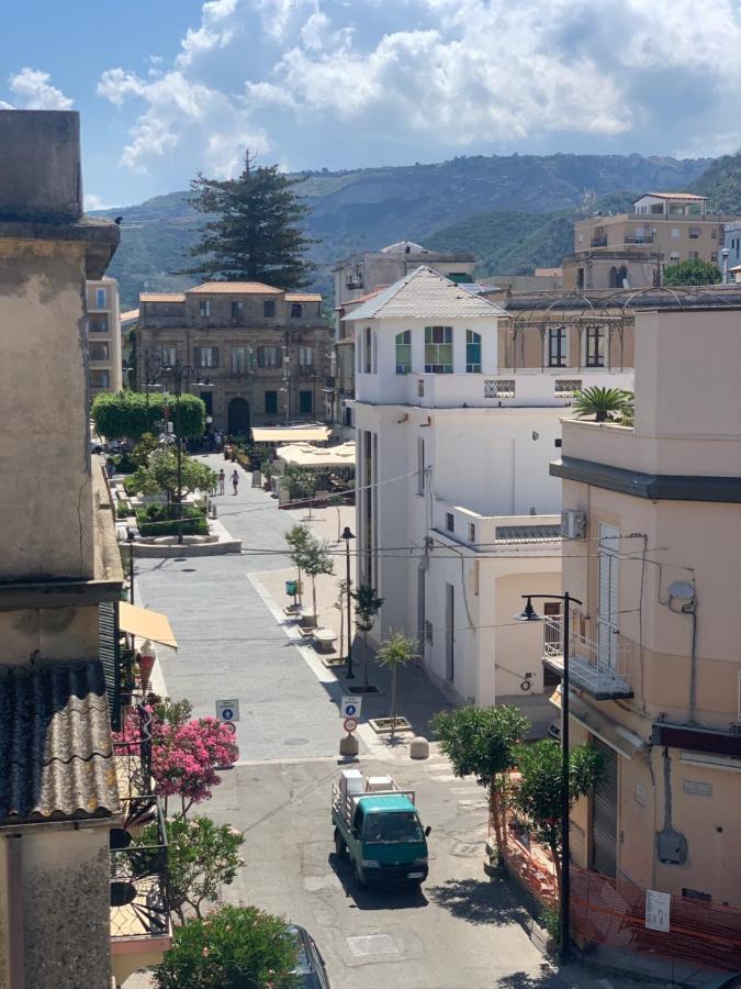La Piazza Beb Bed and Breakfast Tropea Exteriör bild
