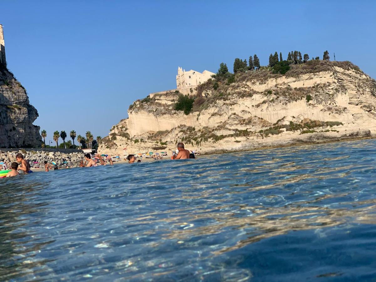 La Piazza Beb Bed and Breakfast Tropea Exteriör bild