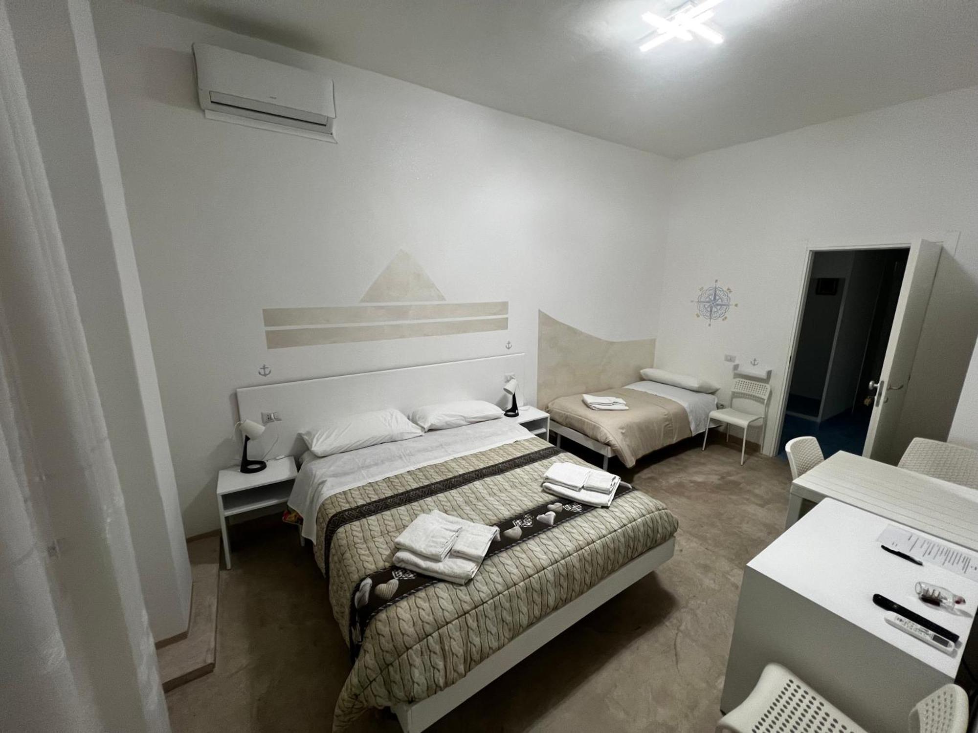 La Piazza Beb Bed and Breakfast Tropea Exteriör bild